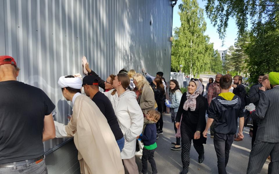Helsinki mosque cleanup