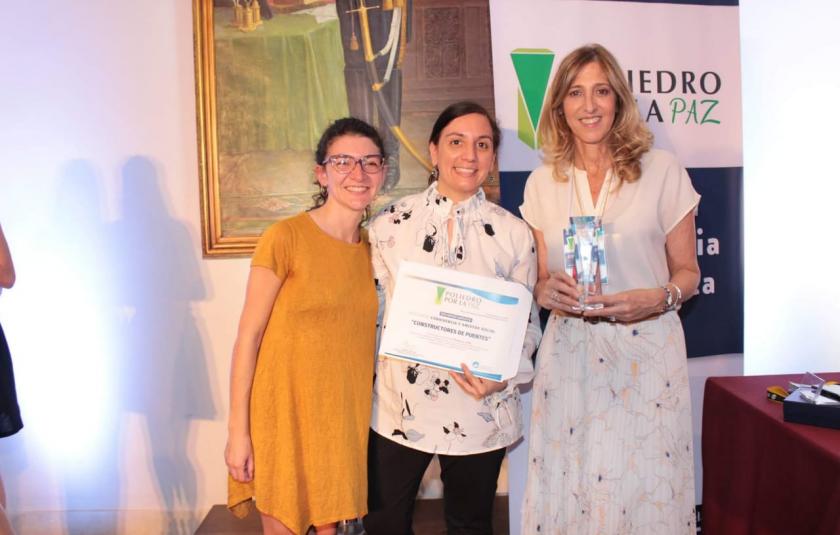 Bridges Builders CC Receives the Poliedro de la Paz Award