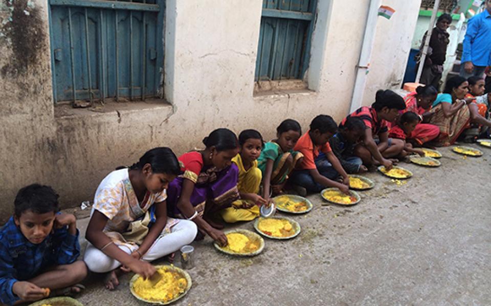 Feeding The Needy, Irrespective Of Caste, Creed, Colour, Or Religion | URI