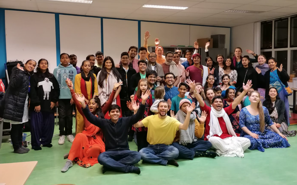 Madhavi and the youngsters from ISKCON, the Hague